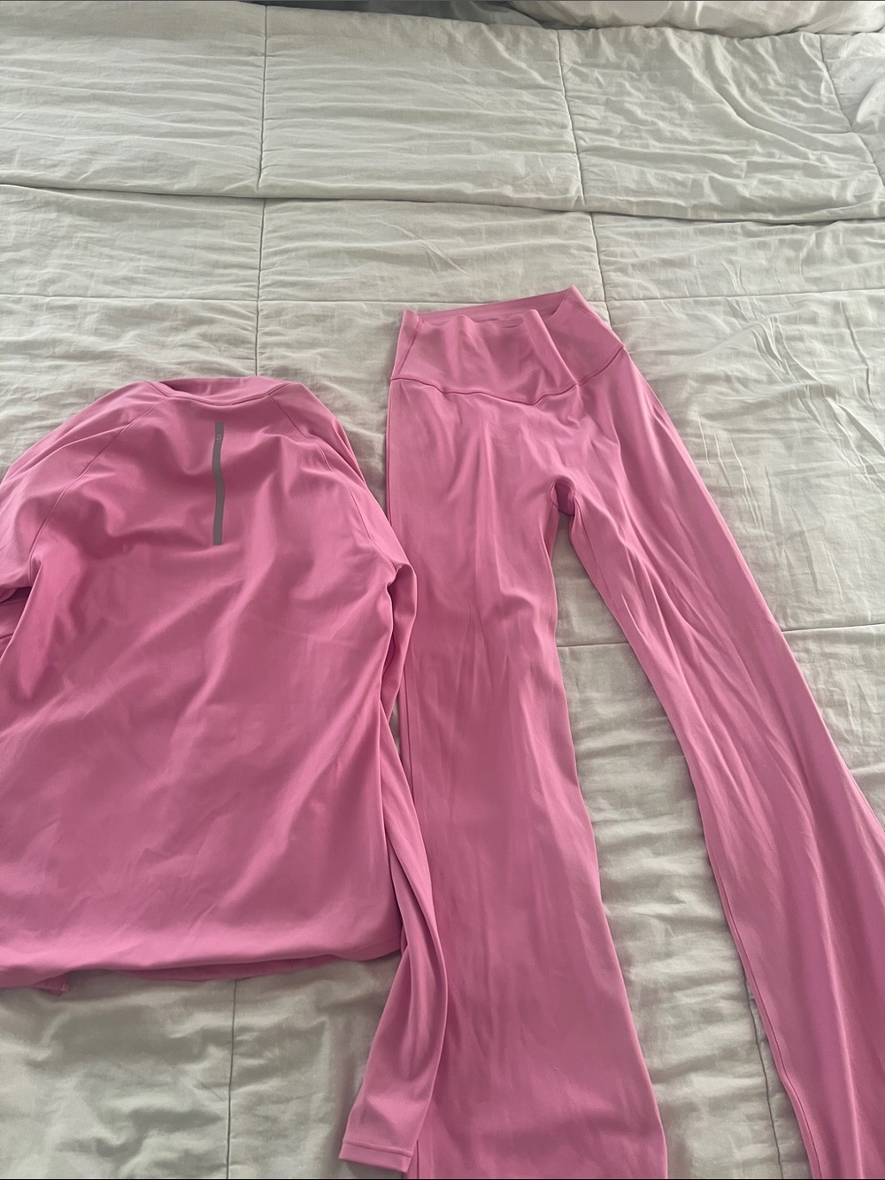 VSX Pink Long-Sleeve Athletic Top with High-Waist Pink Flared Leggings